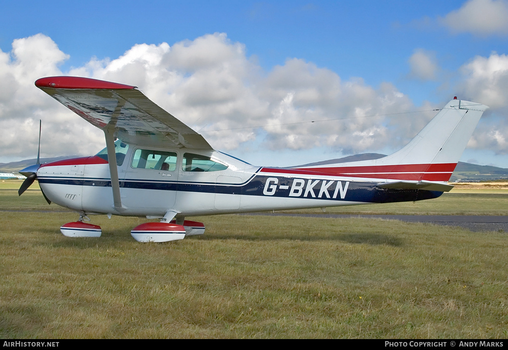 Aircraft Photo of G-BKKN | Cessna 182R Skylane | AirHistory.net #87462