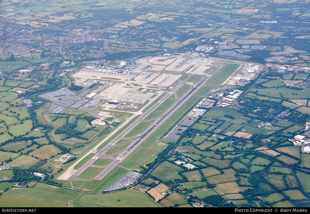 Airport photo of London - Gatwick (EGKK / LGW) in England, United Kingdom | AirHistory.net #87653