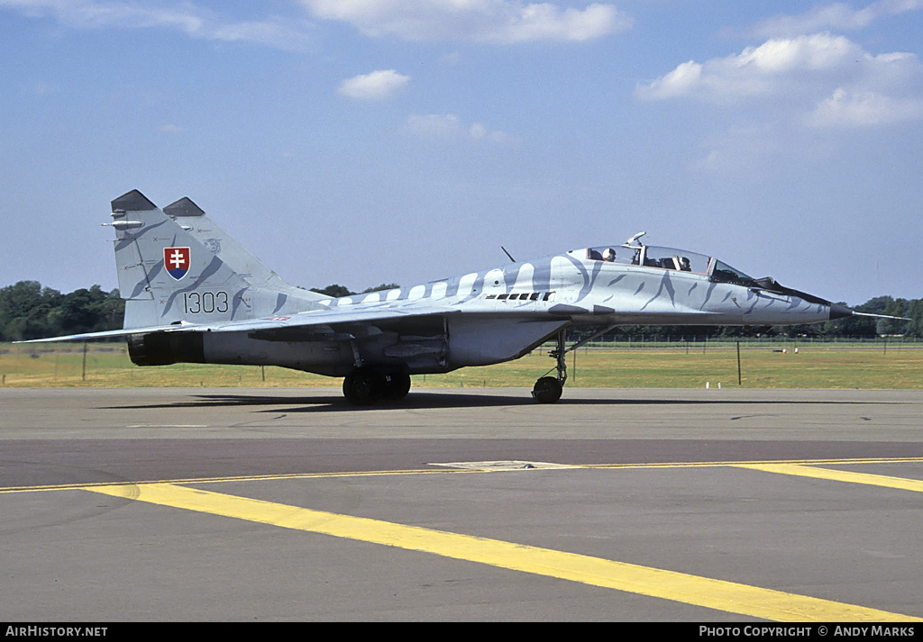 Aircraft Photo of 1303 | Mikoyan-Gurevich MiG-29UB (9-51) | Slovakia - Air Force | AirHistory.net #87711