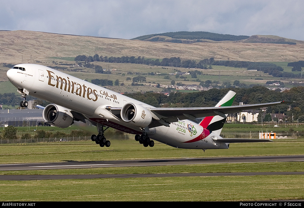 Aircraft Photo of A6-EBD | Boeing 777-31H/ER | Emirates | AirHistory.net #87729