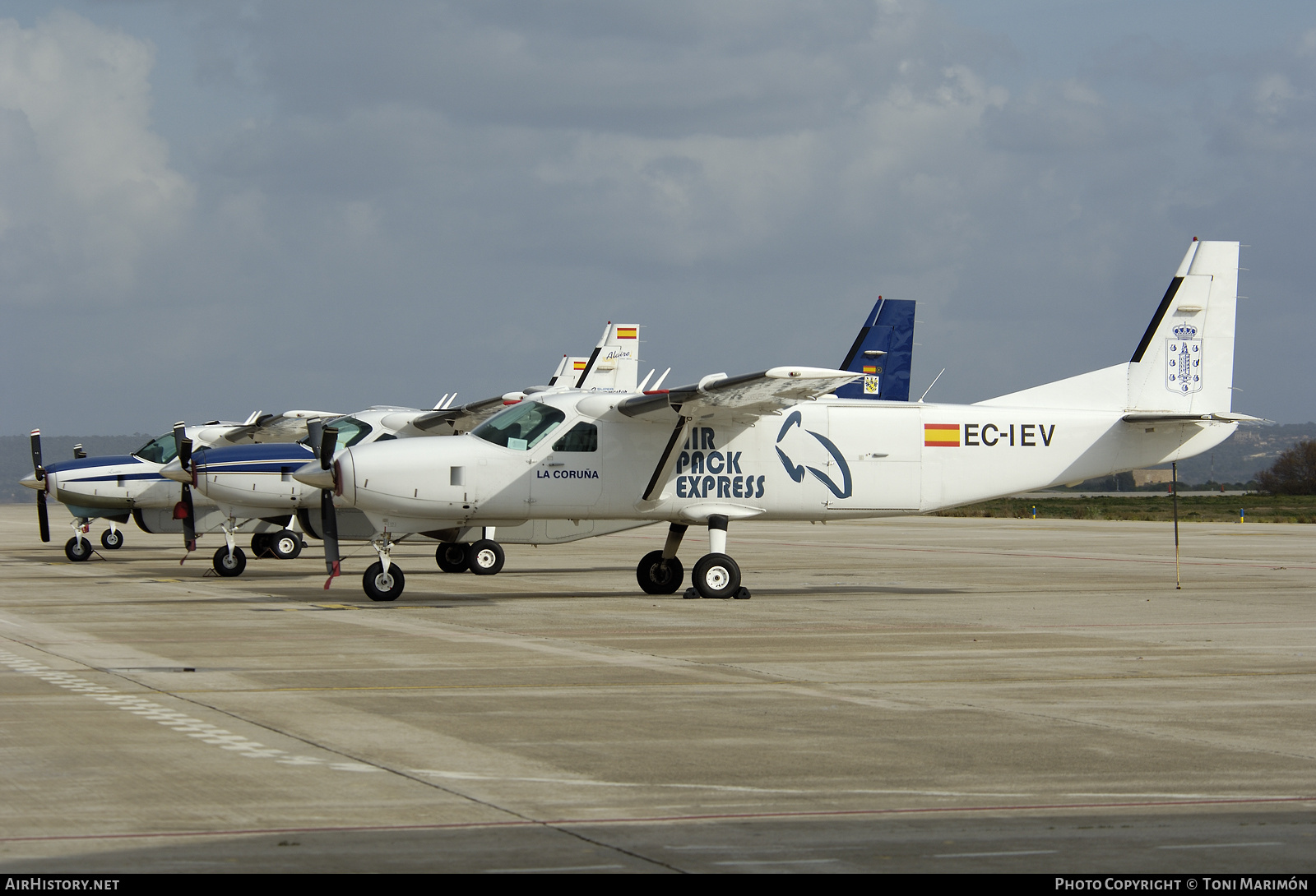 Aircraft Photo of EC-IEV | Cessna 208B Super Cargomaster | Air Pack Express | AirHistory.net #87948