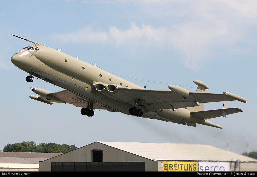 Aircraft Photo of XV254 | Hawker Siddeley HS-801 Nimrod MR.2P | UK - Air Force | AirHistory.net #87985