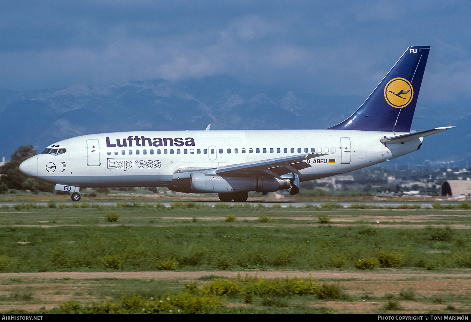 Aircraft Photo of D-ABFU | Boeing 737-230/Adv | Lufthansa Express | AirHistory.net #88001
