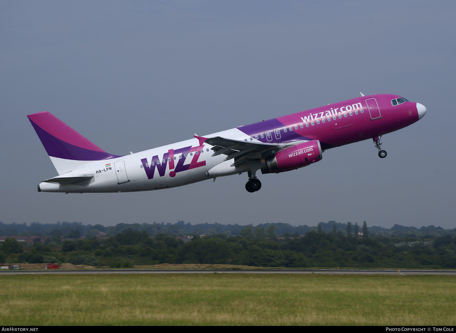 Aircraft Photo of HA-LPN | Airbus A320-232 | Wizz Air | AirHistory.net #88025