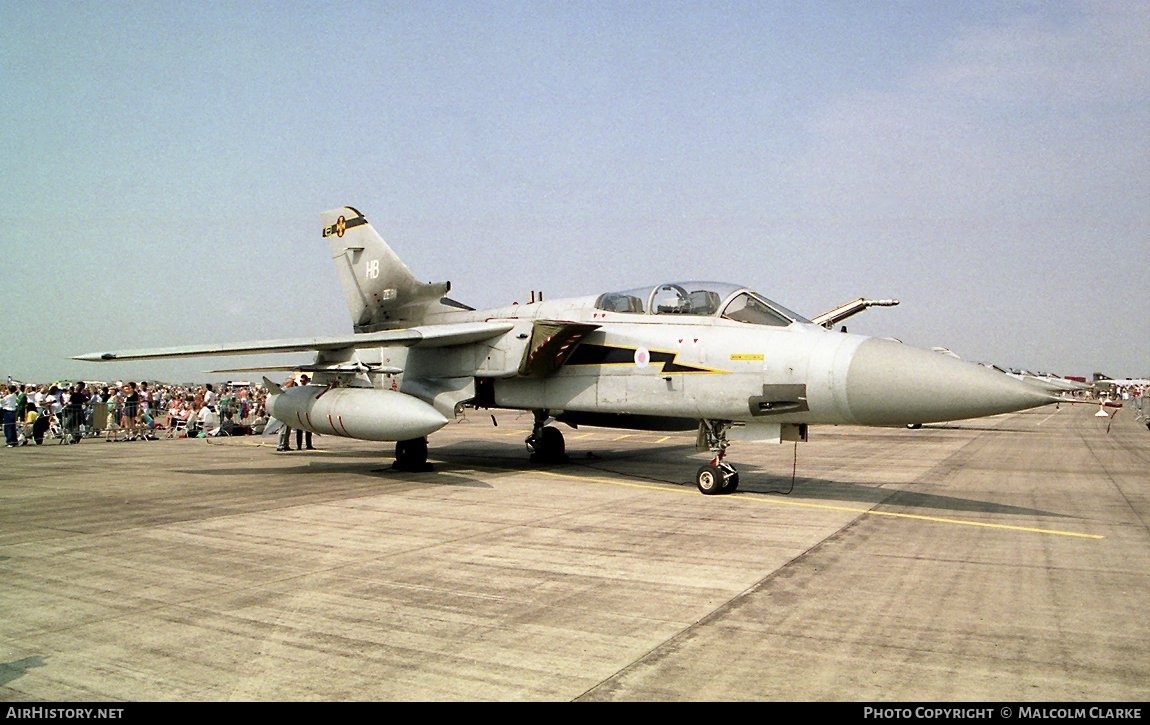 Aircraft Photo of ZE811 | Panavia Tornado F3 | UK - Air Force | AirHistory.net #88160