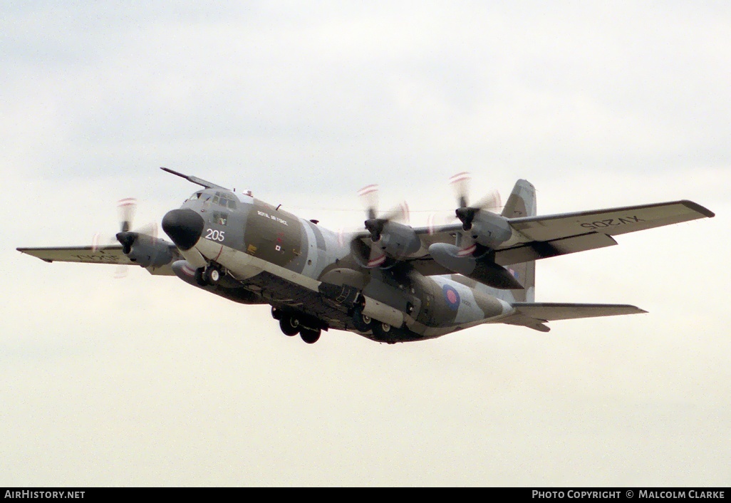 Aircraft Photo of XV205 | Lockheed C-130K Hercules C1P (L-382) | UK - Air Force | AirHistory.net #88228