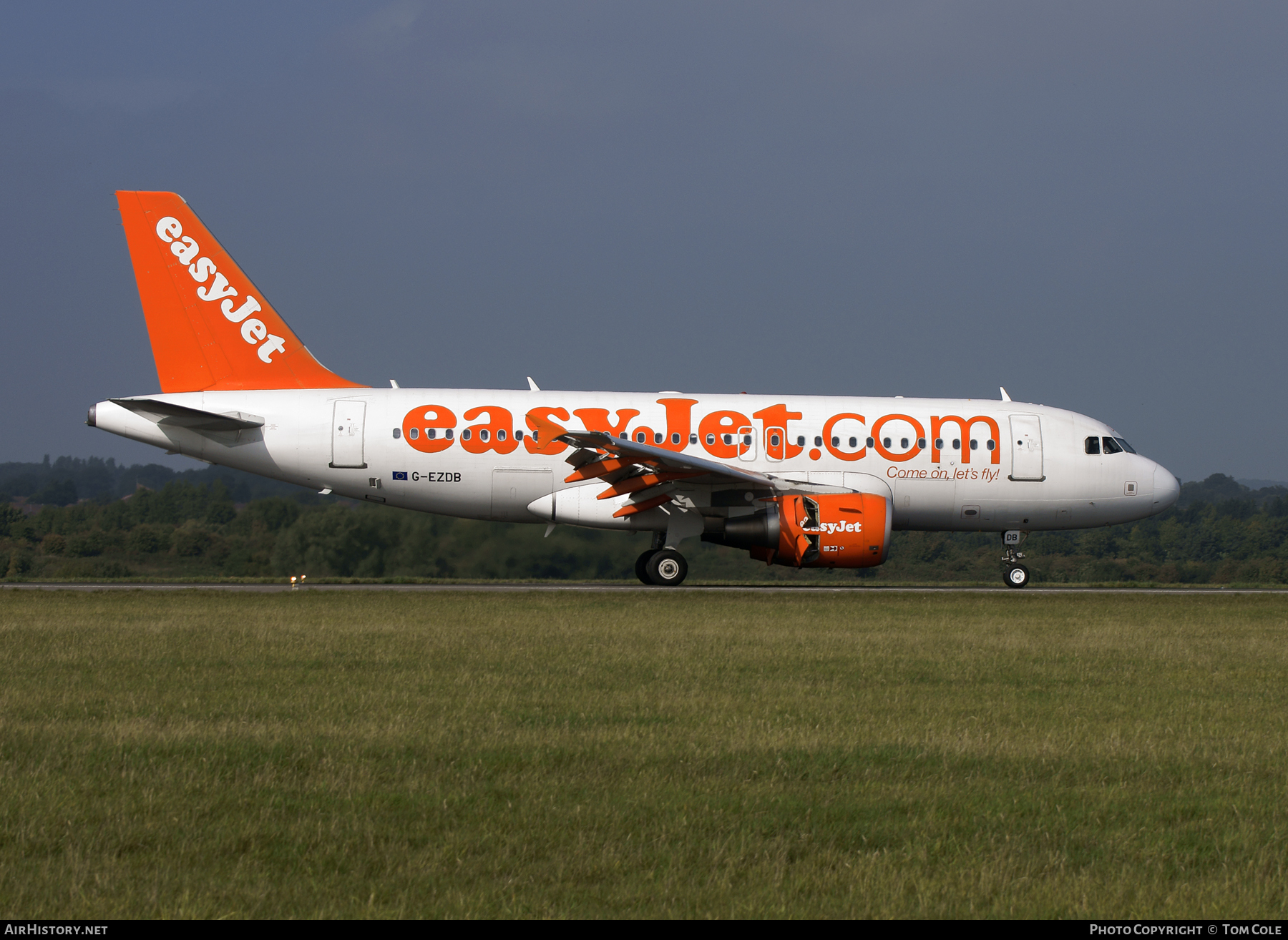 Aircraft Photo of G-EZDB | Airbus A319-111 | EasyJet | AirHistory.net #88308