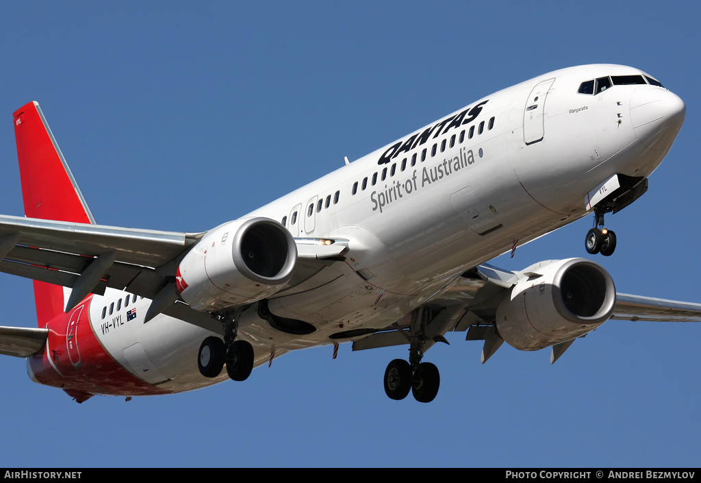 Aircraft Photo of VH-VYL | Boeing 737-838 | Qantas | AirHistory.net #88342