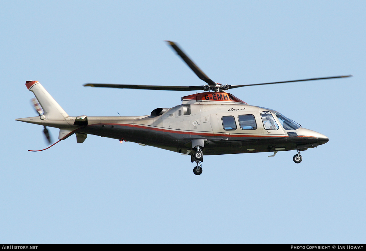 Aircraft Photo of G-EMHN | Agusta A-109S Grand | AirHistory.net #88370
