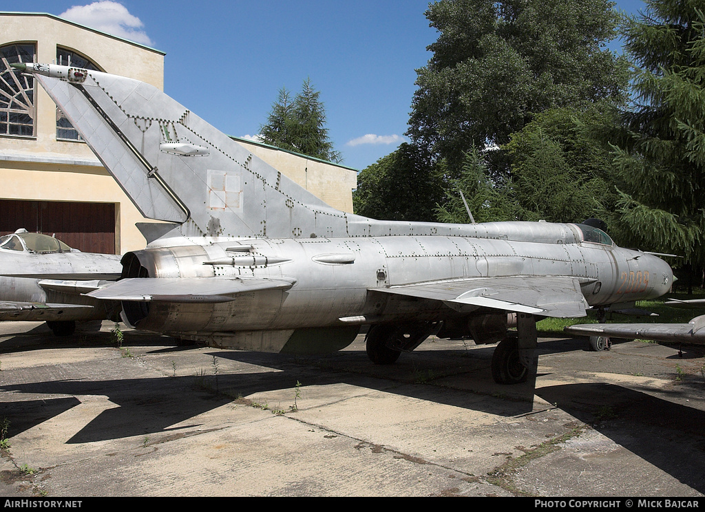 Aircraft Photo of 2009 | Mikoyan-Gurevich MiG-21PF | Poland - Air Force | AirHistory.net #88456