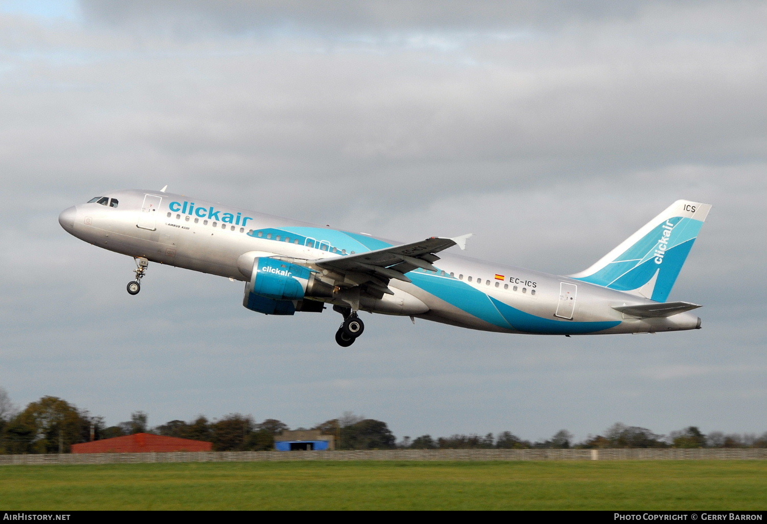 Aircraft Photo of EC-ICS | Airbus A320-211 | Clickair | AirHistory.net #88467