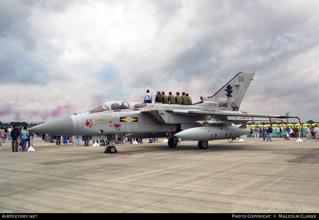 Aircraft Photo of ZE934 | Panavia Tornado F3(T) | UK - Air Force | AirHistory.net #88665