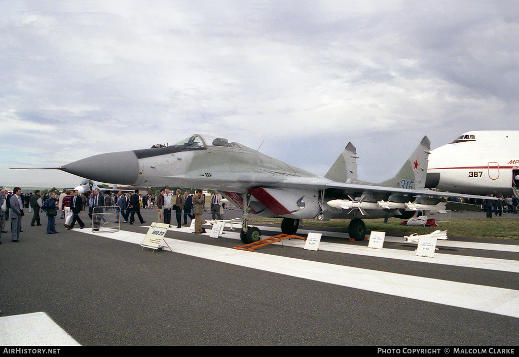 Aircraft Photo of 315 blue | Mikoyan-Gurevich MiG-29A (9-12A) | Soviet Union - Air Force | AirHistory.net #88716