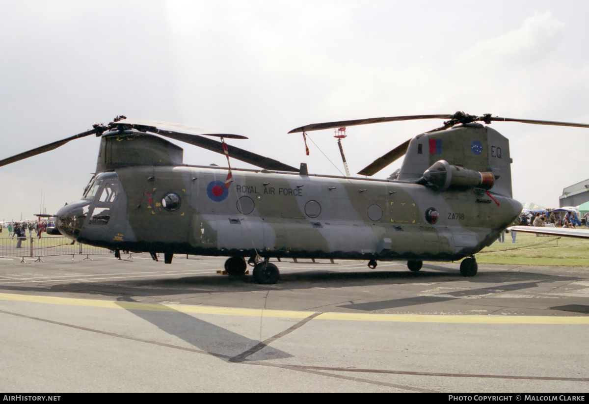 Aircraft Photo of ZA718 | Boeing Vertol Chinook HC1B (352) | UK - Air Force | AirHistory.net #88778