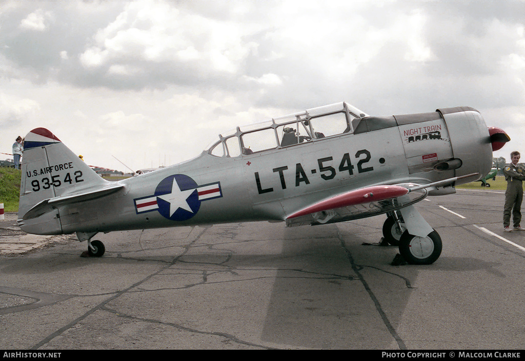 Aircraft Photo of G-BRLV / 93542 | North American T-6J Harvard Mk IV | USA - Air Force | AirHistory.net #88936