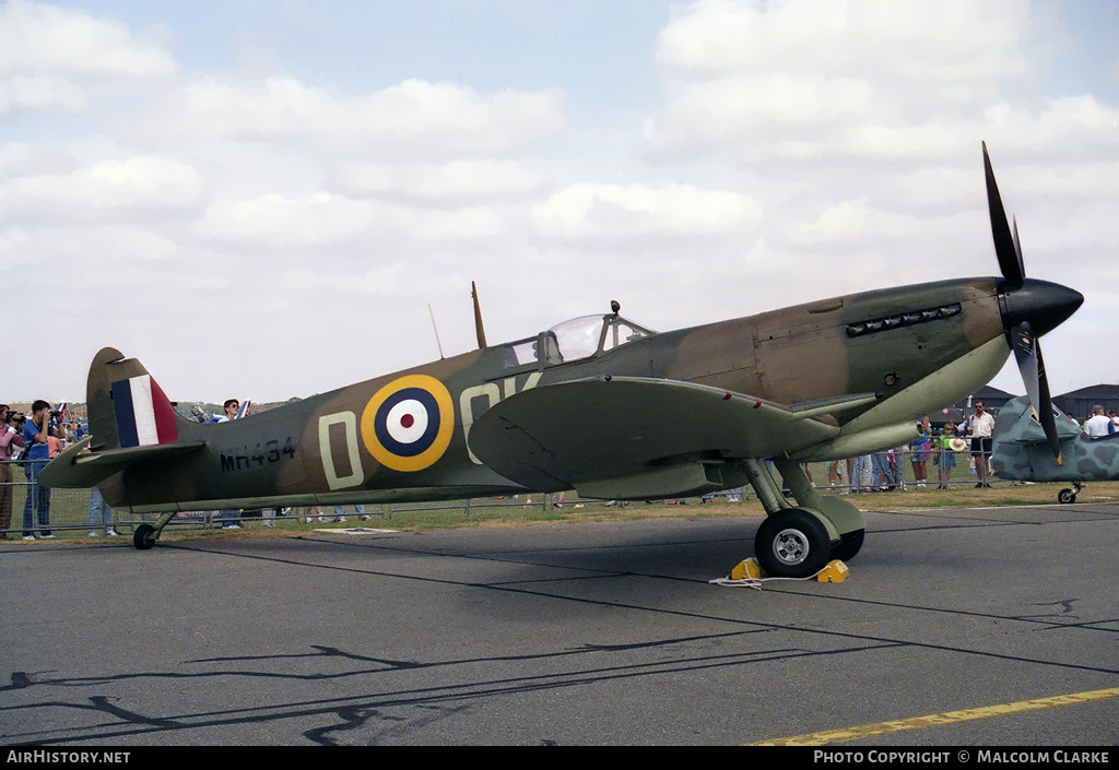 Aircraft Photo of G-ASJV / MH434 | Supermarine 361 Spitfire LF9B | UK - Air Force | AirHistory.net #88949