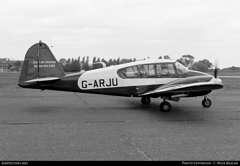 Aircraft Photo of G-ARJU | Piper PA-23-160 Apache G | Kent Air Charters | AirHistory.net #88995