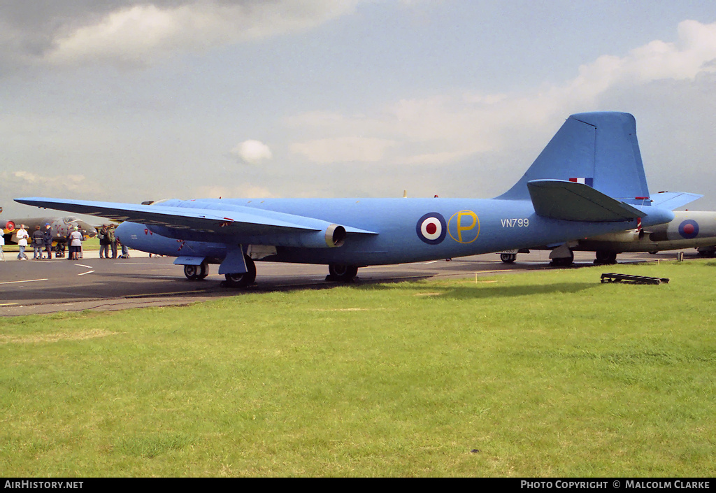 Aircraft Photo of VN799 | English Electric Canberra T4 | UK - Air Force | AirHistory.net #89212