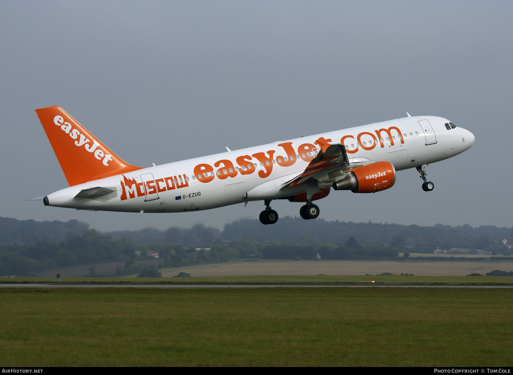 Aircraft Photo of G-EZUG | Airbus A320-214 | EasyJet | AirHistory.net #89303