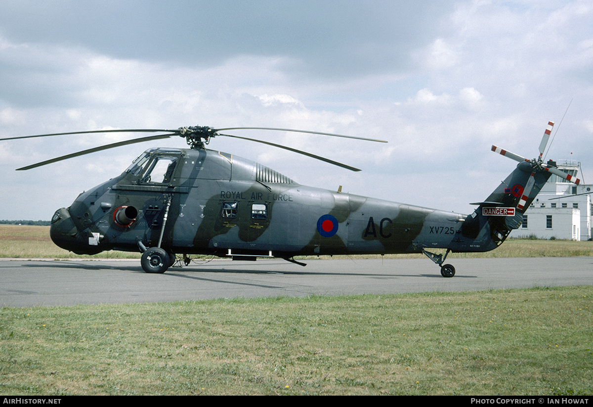 Aircraft Photo of XV725 | Westland WS-58 Wessex HC.2 | UK - Air Force | AirHistory.net #89343