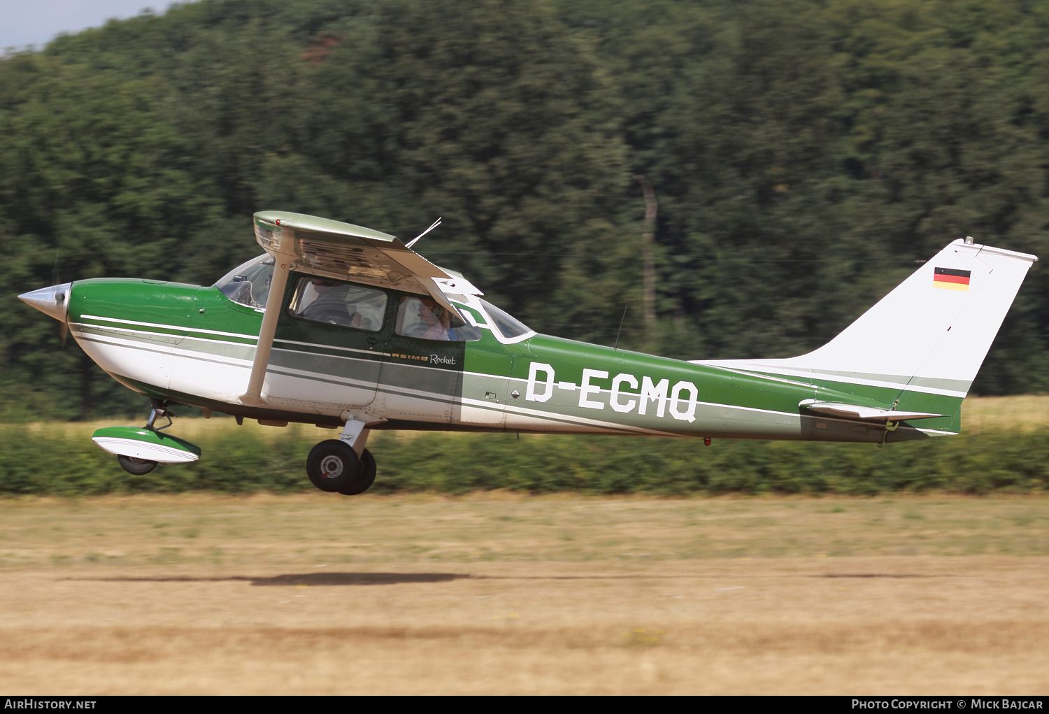 Aircraft Photo of D-ECMQ | Reims FR172H Reims Rocket | AirHistory.net #89357