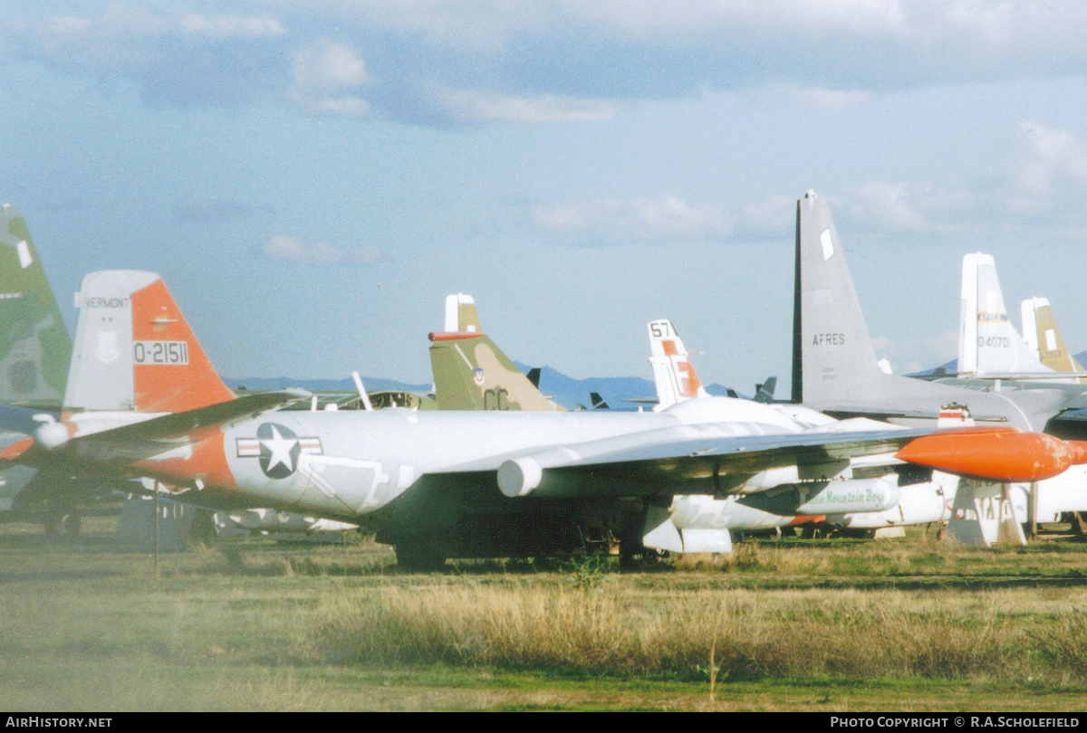 Aircraft Photo of 52-1511 / 0-21511 | Martin EB-57B Canberra | USA - Air Force | AirHistory.net #89452