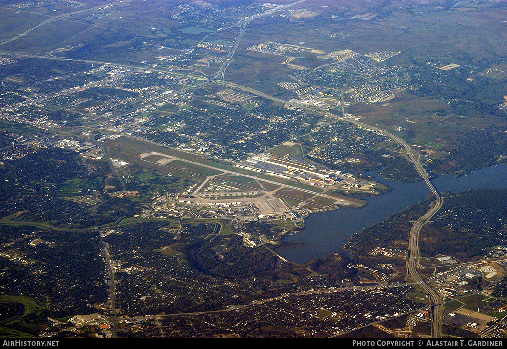 Airport photo of Fort Worth - NAS JRB / Carswell Field (KFWH / FWH / NFW) in Texas, United States | AirHistory.net #89579
