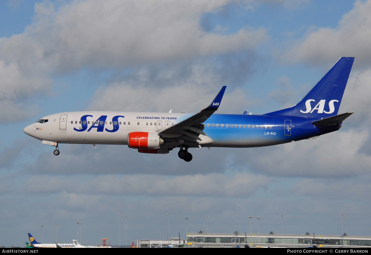 Aircraft Photo of LN-RGI | Boeing 737-86N | Scandinavian Airlines - SAS | AirHistory.net #89757