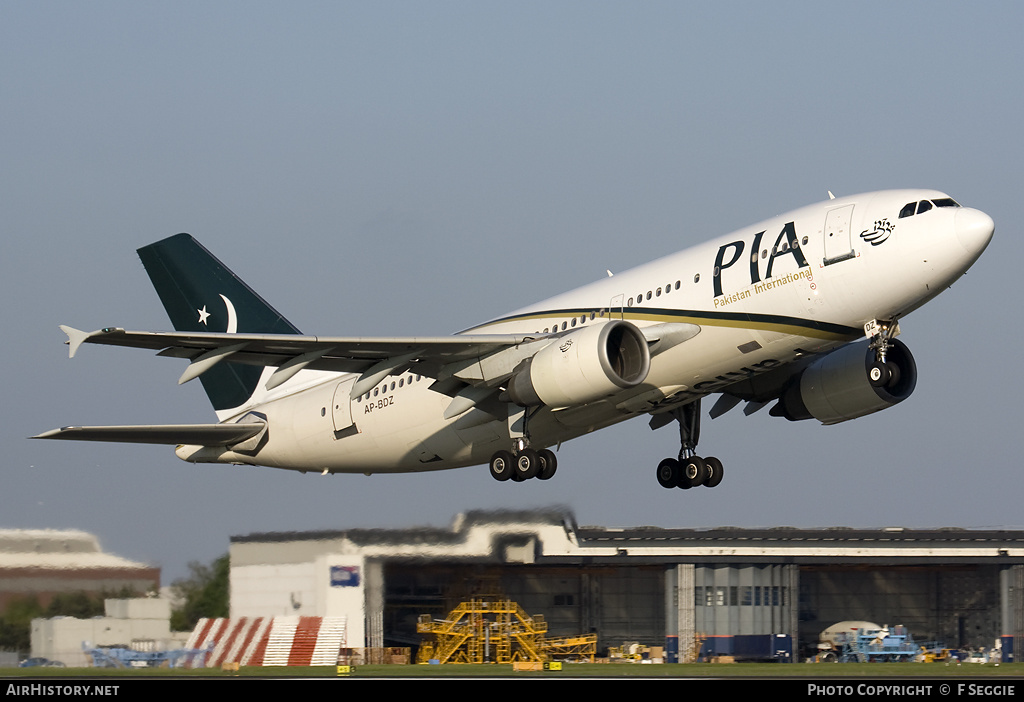 Aircraft Photo of AP-BDZ | Airbus A310-308 | Pakistan International Airlines - PIA | AirHistory.net #89839