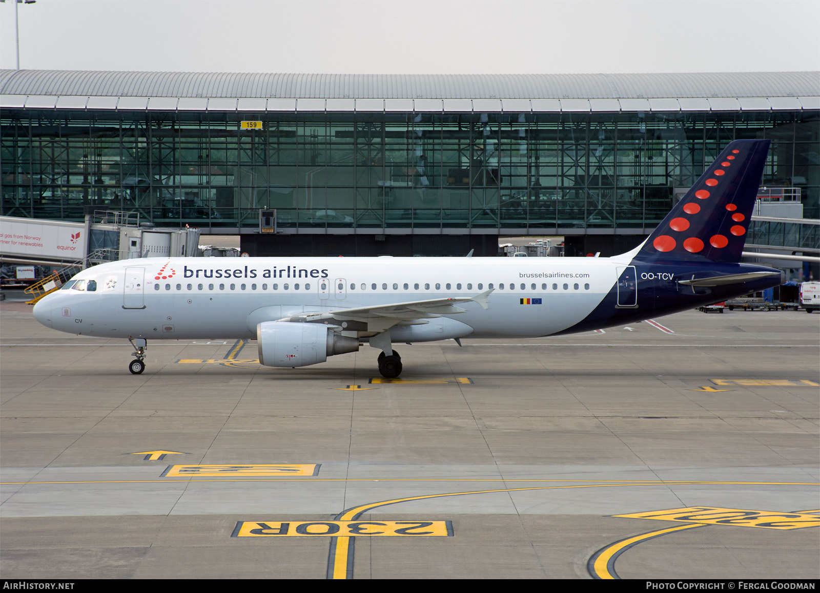 Aircraft Photo of OO-TCV | Airbus A320-231 | Brussels Airlines | AirHistory.net #89851