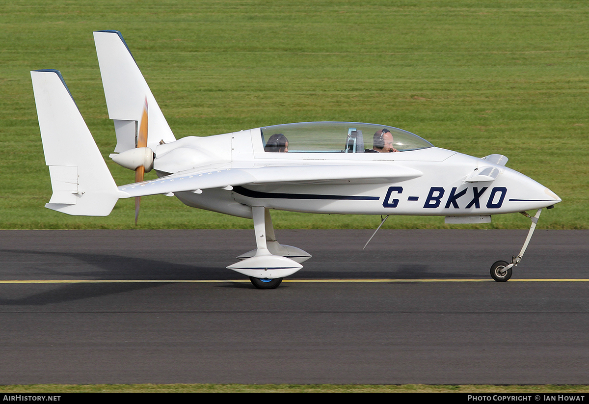 Aircraft Photo of G-BKXO | Rutan 61 Long-EZ | AirHistory.net #89949