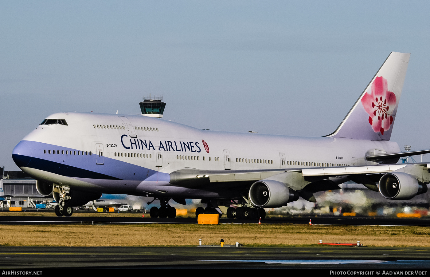 Aircraft Photo of B-18209 | Boeing 747-409 | China Airlines | AirHistory.net #89952