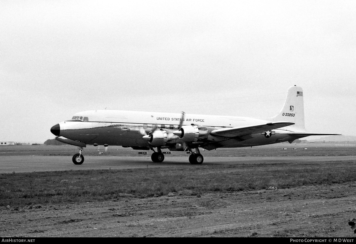 Aircraft Photo of 53-3253 / 0-33253 | Douglas C-118A Liftmaster (DC-6A) | USA - Air Force | AirHistory.net #90146