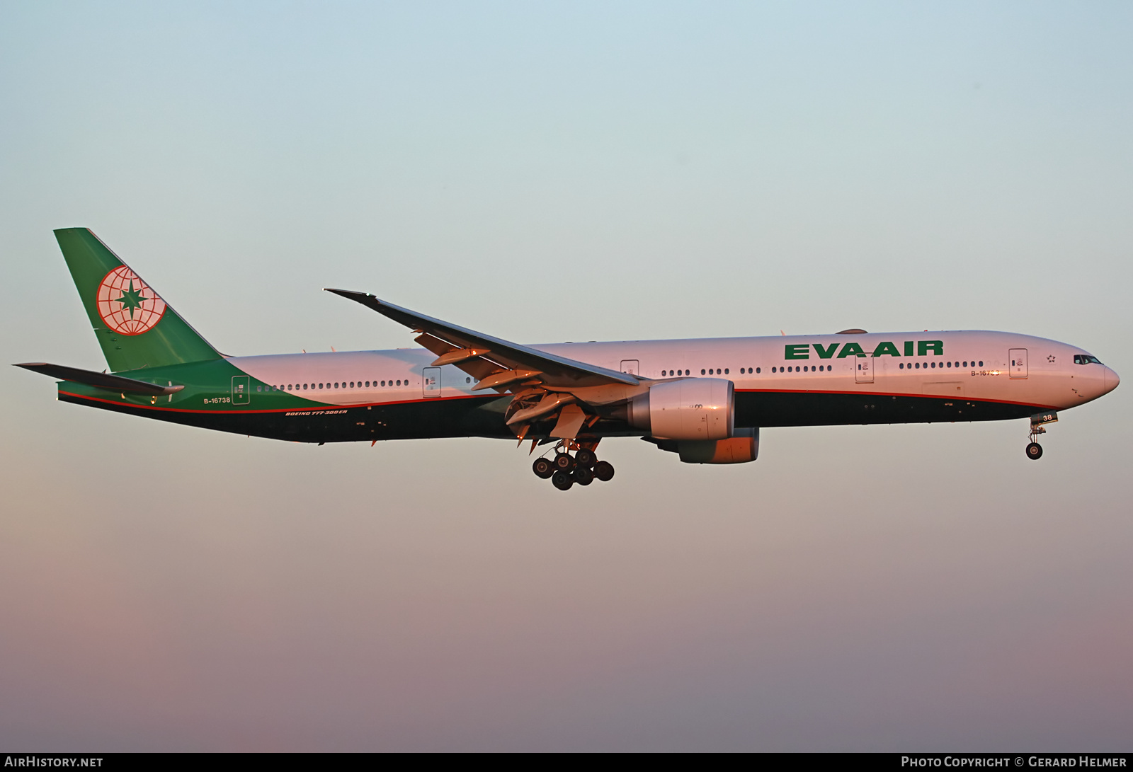 Aircraft Photo of B-16738 | Boeing 777-300/ER | EVA Air | AirHistory.net #90259