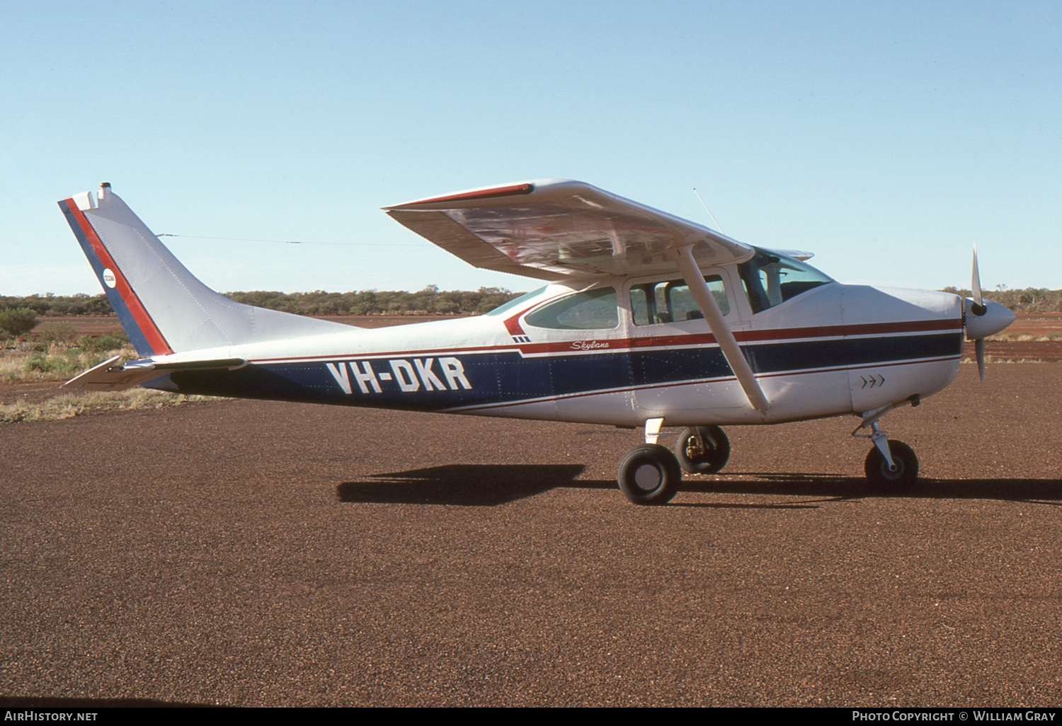 Aircraft Photo of VH-DKR | Cessna 182G Skylane | AirHistory.net #90388