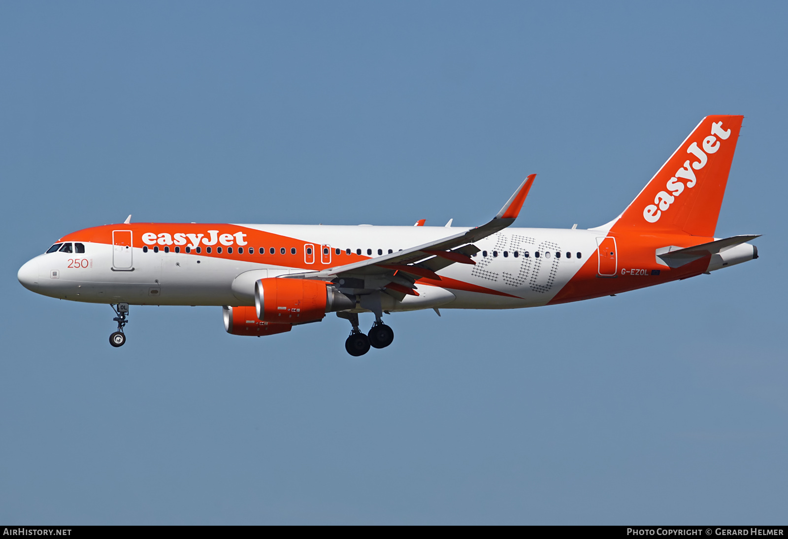 Aircraft Photo of G-EZOL | Airbus A320-214 | EasyJet | AirHistory.net #90425