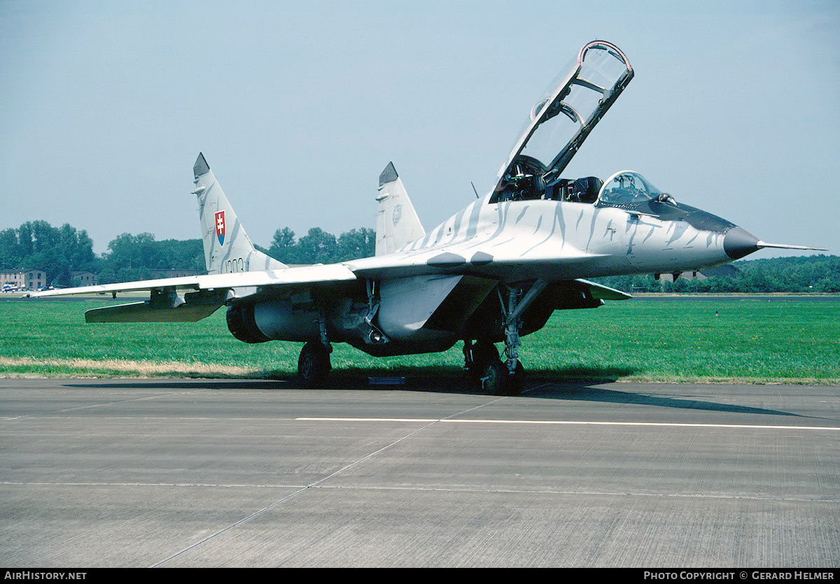 Aircraft Photo of 1303 | Mikoyan-Gurevich MiG-29UB (9-51) | Slovakia - Air Force | AirHistory.net #90535
