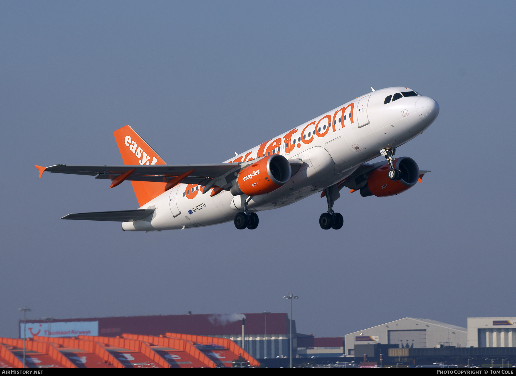 Aircraft Photo of G-EZFH | Airbus A319-111 | EasyJet | AirHistory.net #90547