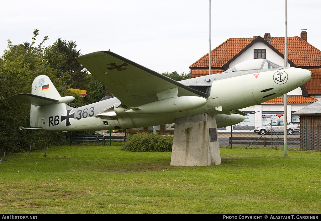 Aircraft Photo of RB-363 | Hawker Sea Hawk Mk 101 | Germany - Navy | AirHistory.net #90588