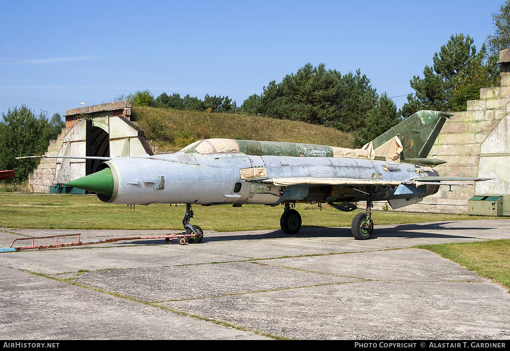 Aircraft Photo of 2287 | Mikoyan-Gurevich MiG-21M Lancer A | East Germany - Air Force | AirHistory.net #90739