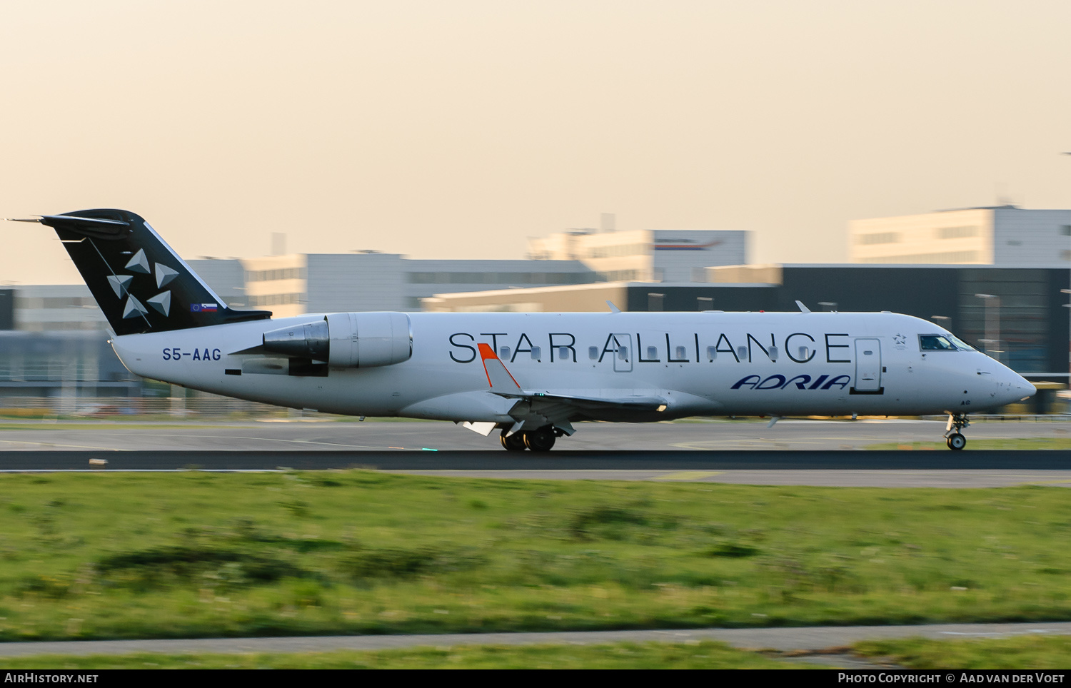 Aircraft Photo of S5-AAG | Bombardier CRJ-200LR (CL-600-2B19) | Adria Airways | AirHistory.net #91212