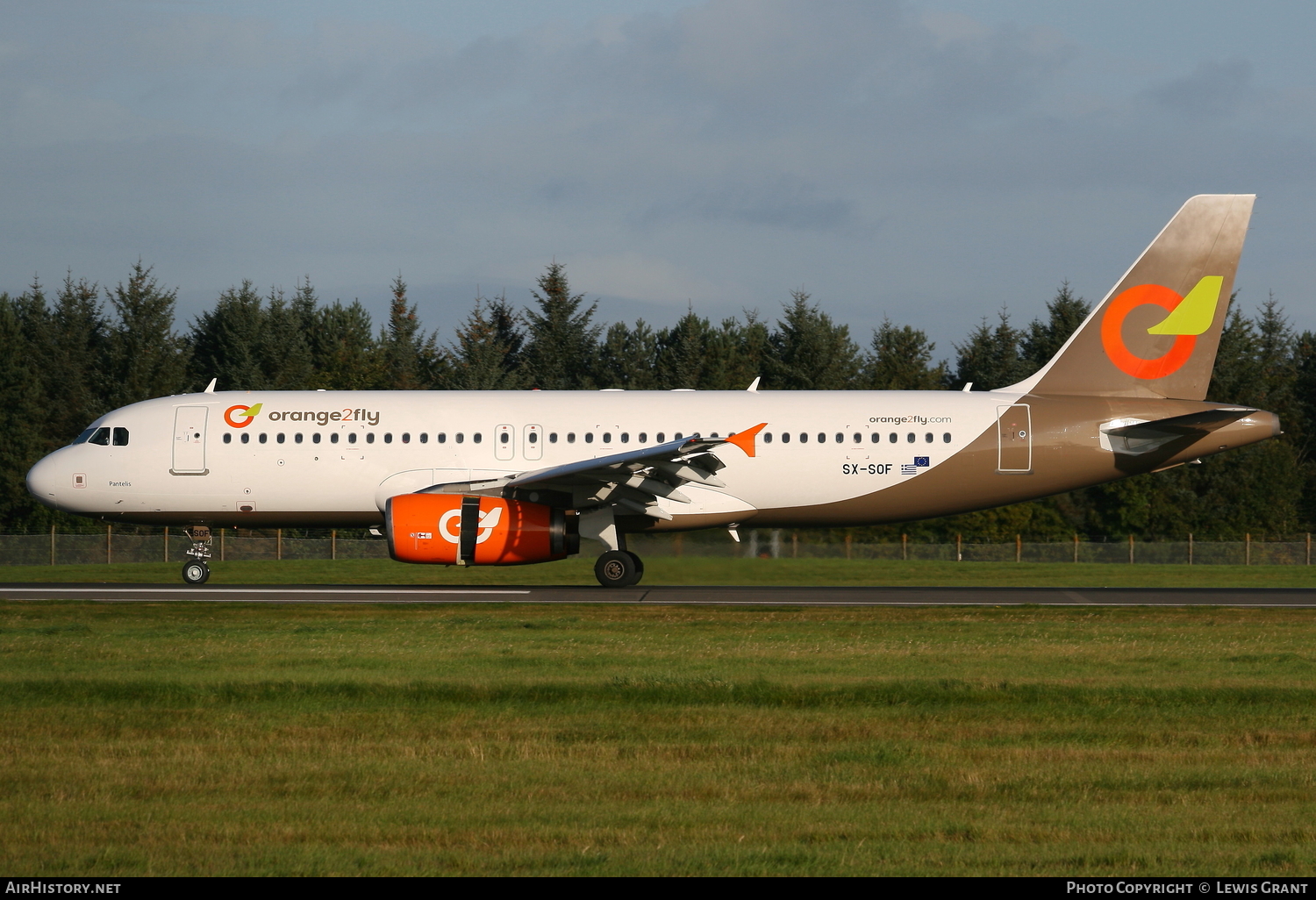 Aircraft Photo of SX-SOF | Airbus A320-232 | Orange2fly | AirHistory.net #91394