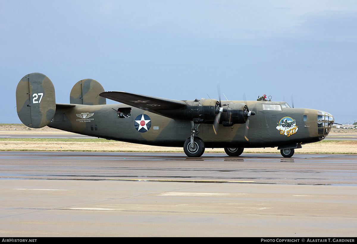 Aircraft Photo of N24927 | Consolidated B-24A Liberator | Commemorative Air Force | USA - Air Force | AirHistory.net #91713