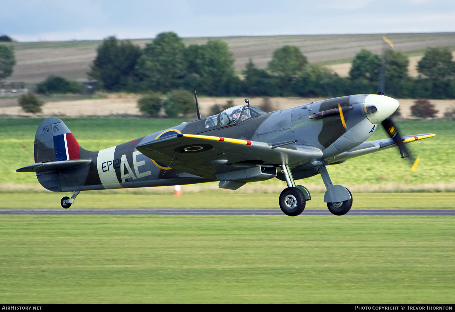 Aircraft Photo of G-LFVB / EP120 | Supermarine 349 Spitfire LF5B | UK - Air Force | AirHistory.net #91790