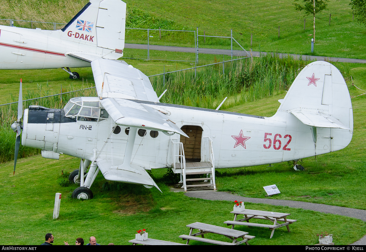 Aircraft Photo of 562 red | Antonov An-2R | Soviet Union - Air Force | AirHistory.net #92025