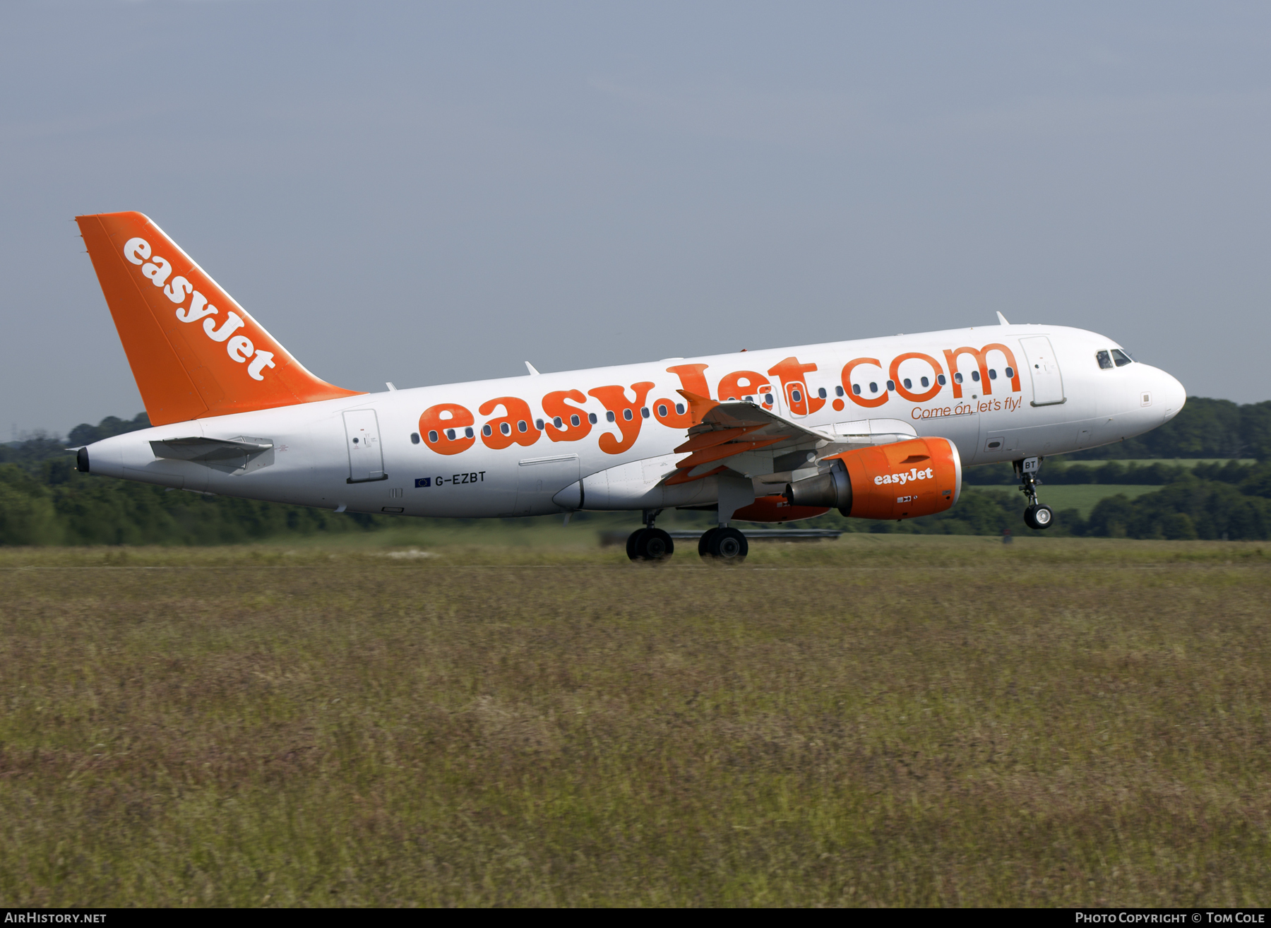 Aircraft Photo of G-EZBT | Airbus A319-111 | EasyJet | AirHistory.net #92028