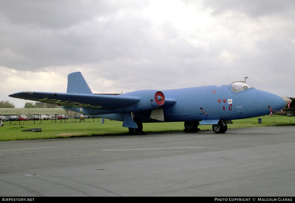 Aircraft Photo of VN799 | English Electric Canberra T4 | UK - Air Force | AirHistory.net #92065