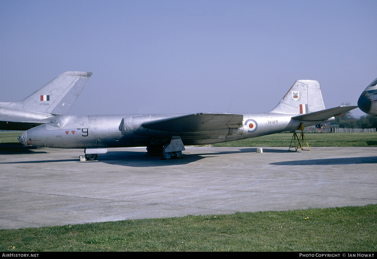 Aircraft Photo of 7912M | English Electric Canberra B2 | UK - Air Force | AirHistory.net #92165