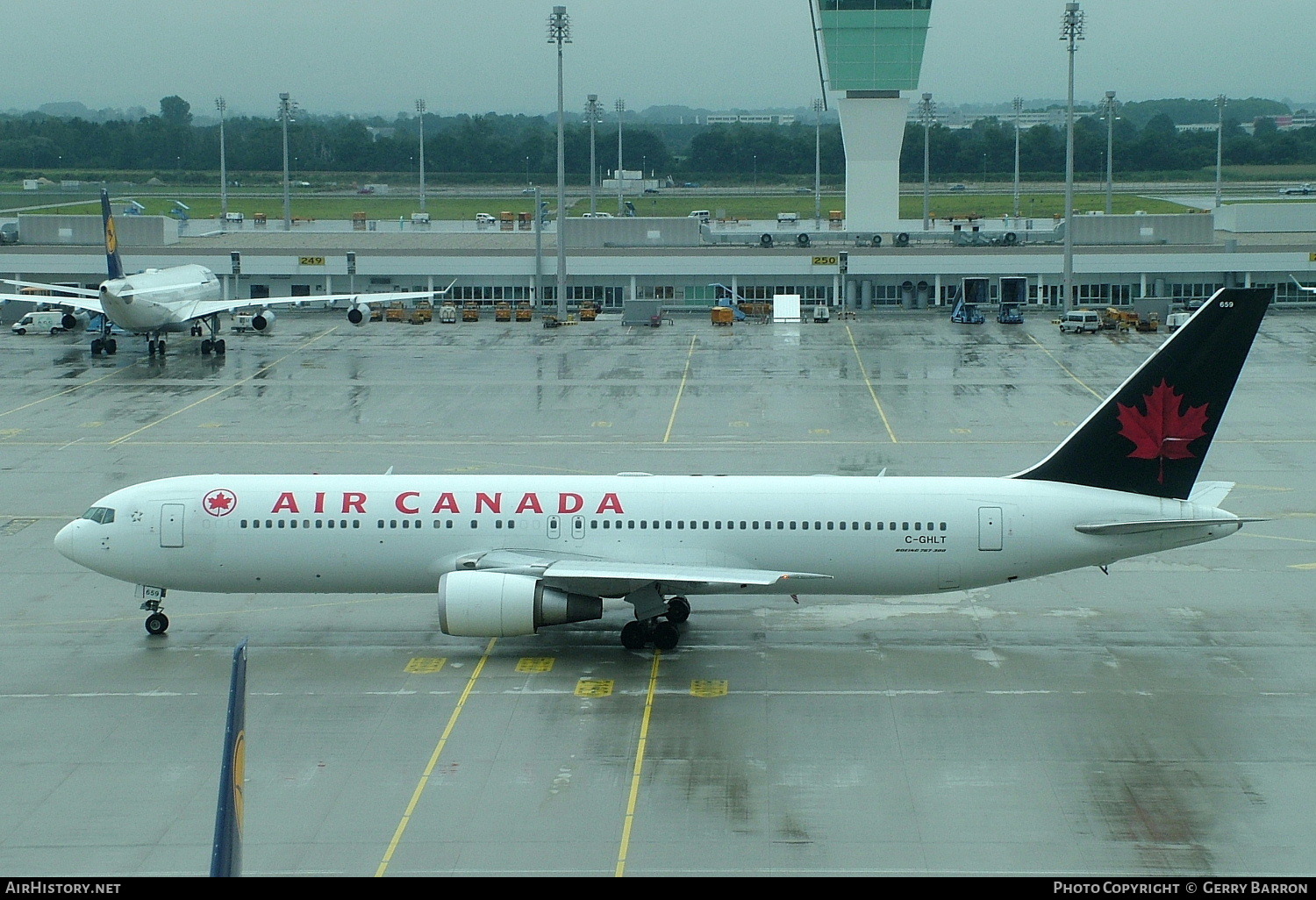 Aircraft Photo of C-GHLT | Boeing 767-333/ER | Air Canada | AirHistory.net #92171