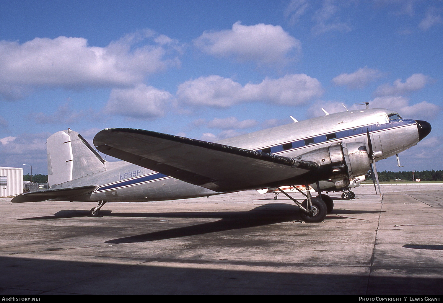 Aircraft Photo of N889P | Douglas DC-3(C) | AirHistory.net #92197